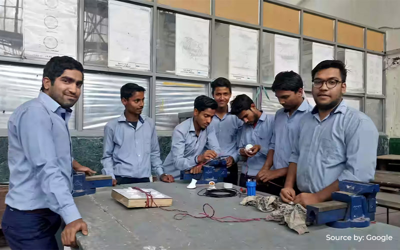 आयटीआयमधील विद्यार्थ्यांना मिळणार अद्ययावत प्रशिक्षण voice of eastern