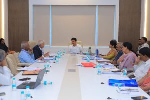 आरोग्यमंत्री प्रकाश आबिटकर यांच्यासोबत झालेली बैठक