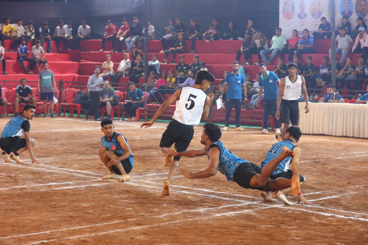 अजितदादा पवार क्रीडा नगरीत ‘डायनॅमिक’ KHO-KHOचा धडाका