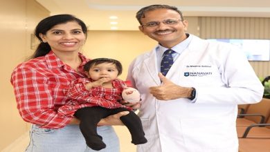 जन्मतः अंगठा नसलेली चिमुकली voice of eastern